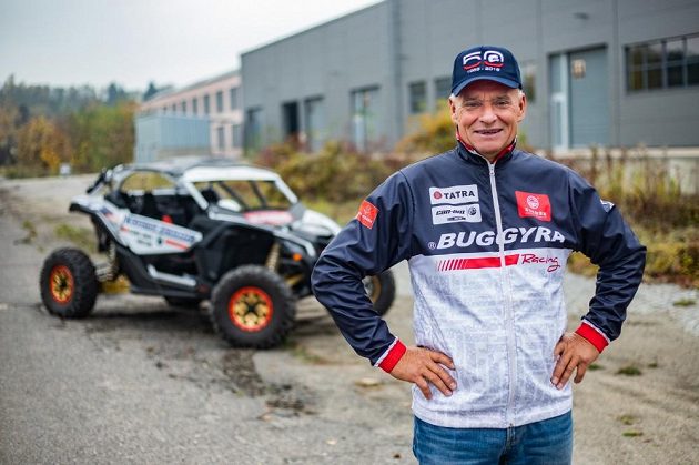 Josef Macháček pojede Dakar s buginou v barvách týmu Buggyra.