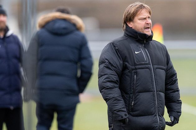 Bývalý hráč Sparty, nyní trenér Vltavínu Martin Frýdek během přípravného utkání v rámci zimní přípravy.