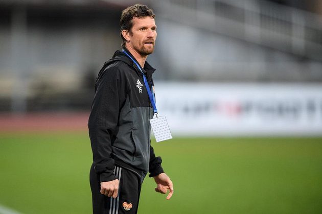 Trenér Dukly Praha Jaroslav Hynek během utkání 24. kola HET ligy, FK Dukla Praha - FC Slovan Liberec.