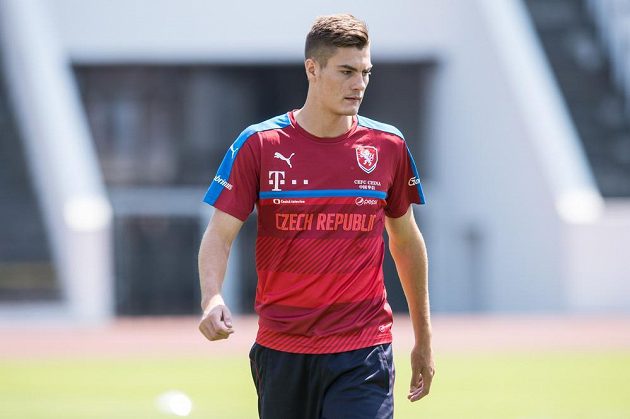 Patrik Schick během tréninku fotbalové reprezentace před zápasy v Belgii a v Norsku.