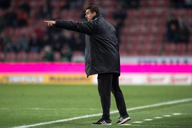 Příbramský asistent trenéra Kamil Tobiáš během utkání 24. kola Synot ligy se Spartou.