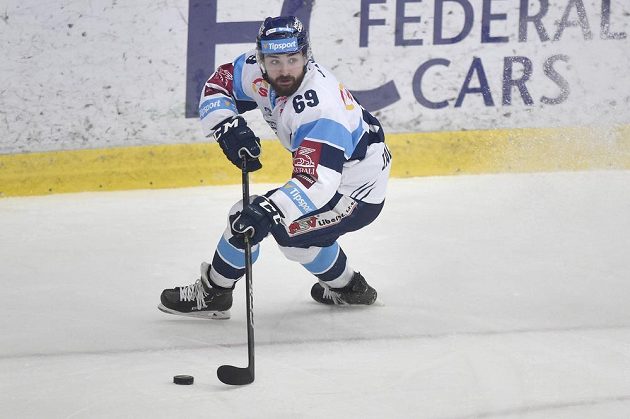 Pátý zápas semifinále play off hokejové extraligy: Bílí Tygři Liberec - HC Kometa Brno, 11. dubna 2019 v Liberci. Marek Zachar z Liberce.