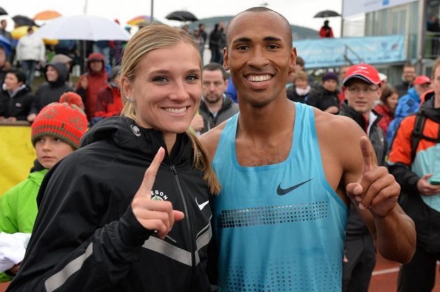 Vítězové desetiboje z Götzisu Damian Warner z Kanady a vítězka sedmiboje Brianne Theisenová taktéž z Kanady.