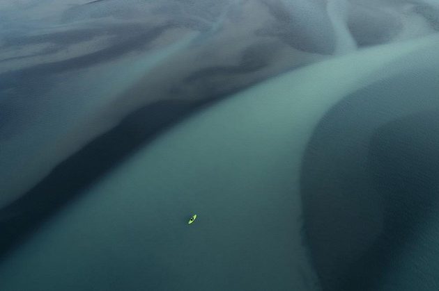 Sportovní fotografie roku 2018 - zvláštní cena poroty: Arctic Kayaking (foto ze série). Autor: Jan Kasl