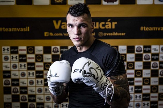 Elitní český profesionální boxer Vasil Ducár se opět pokusí prorazit ve světě. V Kanadě se utká s tamním tvrďákem Rozickim.