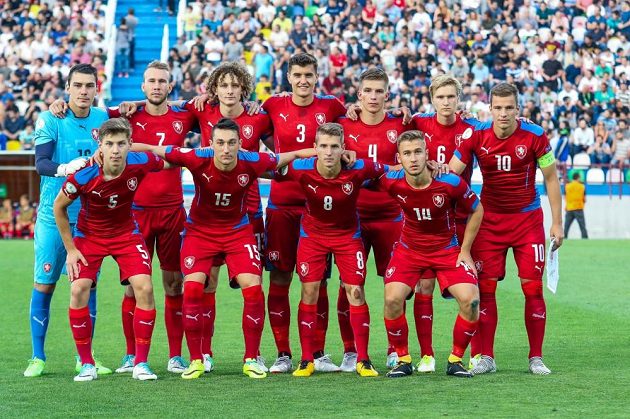 Česká devatenáctka porazila v Tbilisi domácí Gruzii a postoupila do semifinále evropského šampionátu.