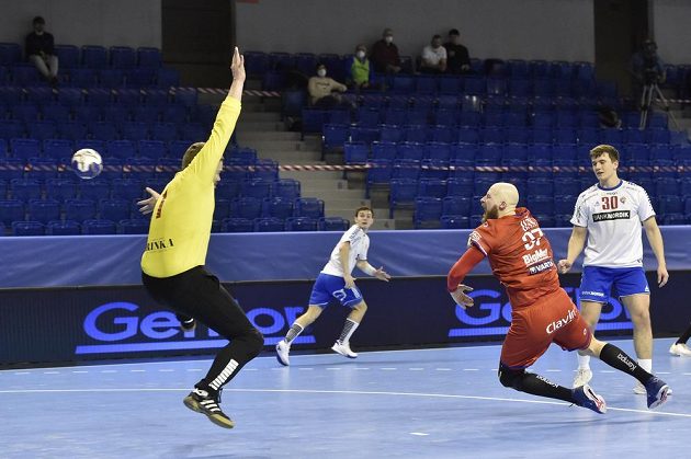 Zleva Tordur Skorheim Guttesen a Roi Berg Hansen z Faerských ostrovů, Jan Užek z ČR a Trondur Mikkelsen z Faerských ostrovů