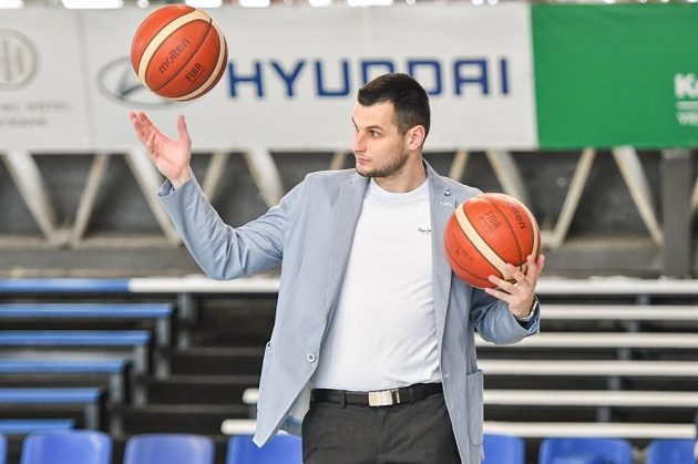 Novou huť Ostrava povede v nové sezoně nejmladší trenér ligy Adam Choleva.