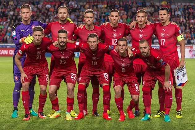 Mužstvo české fotbalové reprezentace před kvalifikačním duelem MS 2018 se Severním Irskem.