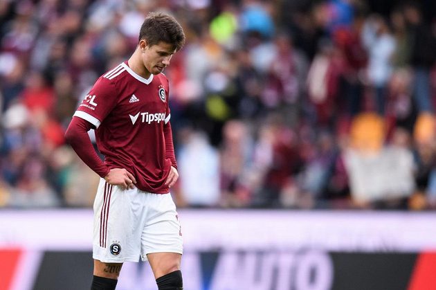 Adam Hložek ze Sparty Praha po utkání 8. kola Fortuna ligy mezi Spartou a Jabloncem