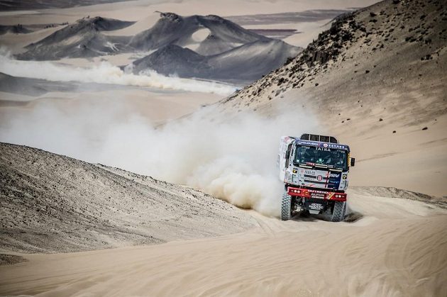 Martin Kolomý na trati 2. etapy Rallye Dakar.