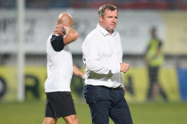 Trenér Viktorie Plzeň Pavel Vrba během utkání 8. kola Fortuna ligy v Příbrami.