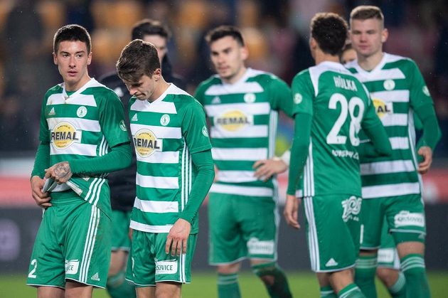 Fotbalisté Bohemians Antonín Vaníček (vlevo) a Filip Hašek po utkání se Spartou.
