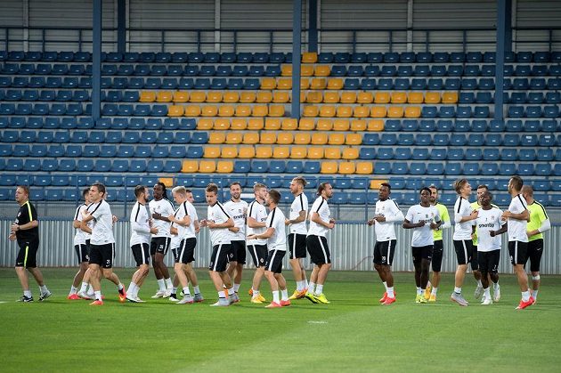 Fotbalisté Sparty Praha na středečním tréninku před utkáním Evropské ligy s Minskem.