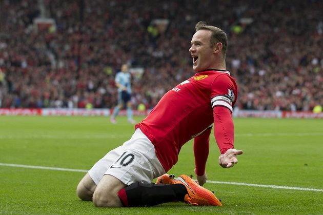 Útočník Manchesteru United Wayne Rooney slaví gól proti West Hamu v zápase 6. kola Premier League.
