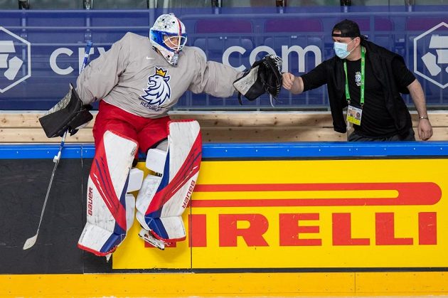 Goalkeeper Petr Kváča with custodian Oldřich Kopecký.