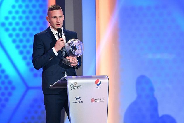 Pavel Kadeřábek během slavnostního vyhlášení ankety Fotbalista roku, kde obsadil druhé místo