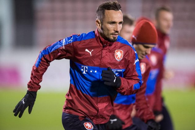 Tomáš Sivok během tréninku fotbalové reprezentace před zápasy s Norskem a Dánskem v Praze.