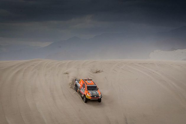 Martin Prokop v dunách při 10. etapě Rallye Dakar.