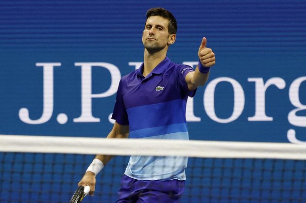 Srbský tenista Novak Djokovič dokáže pochválit soupeře. Na US Open ztratil s domácím s domácím Jensonem Brooksbym set, další tři ale ovládl a od zisku kalendářního grandslamu ho dělí tři výhry.