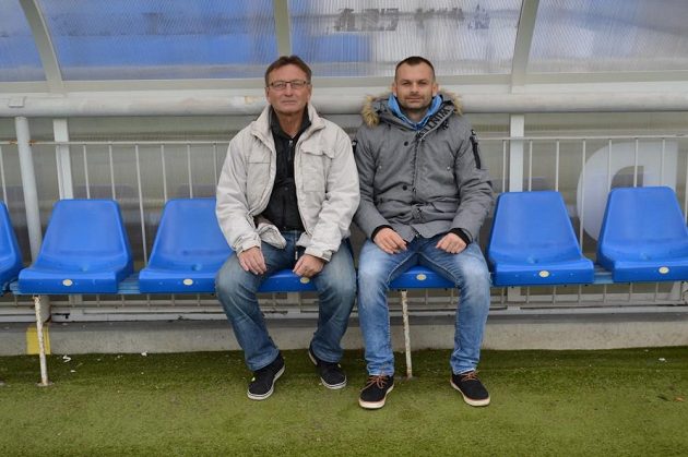 Josef Petřík už zase prožívá šťastnější chvíle, spolupráci se synem Josefem ve Frýdku-Místku si pochvaluje.