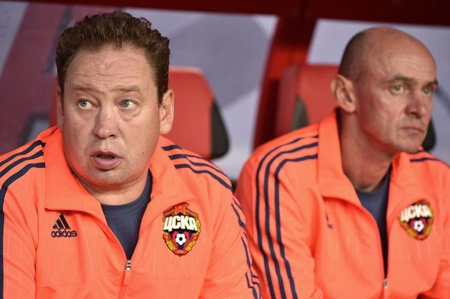 Trenér CSKA Moskva Leonid Slutskij během utkání 3. předkola Ligy mistrů proti Spartě.