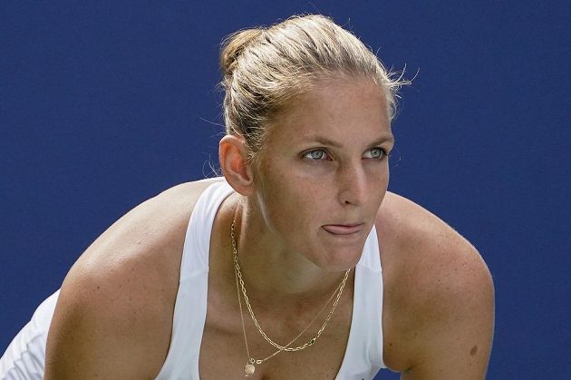 Tenistka Karolína Plíšková zvládla na grandslamu pojedenadvacáté v řadě úvodní kolo. Turnajová čtyřka letošního US Open si v New Yorku poradila s domácí Catherine McNallyovou.
