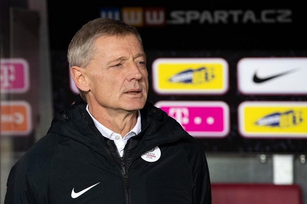 Porážka s Teplicemi přidělala trenérovi Sparty Zdeňku Ščasnému další starosti.