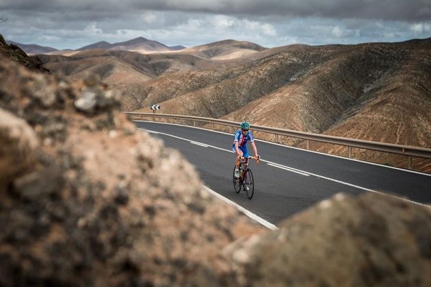 Jan Vastl při tréninku na ostrově Fuerteventura.