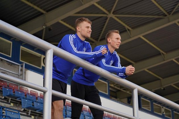 Ondřej Hapal (vlevo) a Radek Látal na Andrově stadionu v Olomouci.