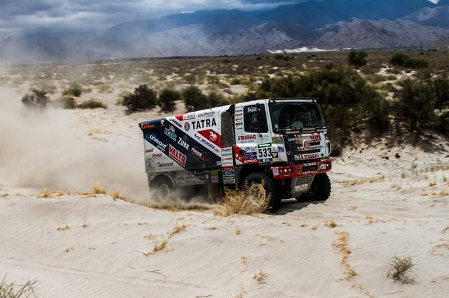 Jaroslav Valtr s tatrou při 10. etapě Rallye Dakar.