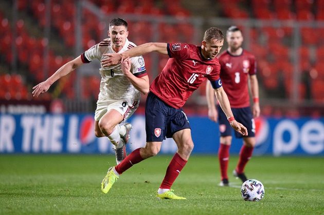 Leander Dendoncker from Belgium and Czech midfielder Tomáš Souček during the World Cup 2022 qualification match.