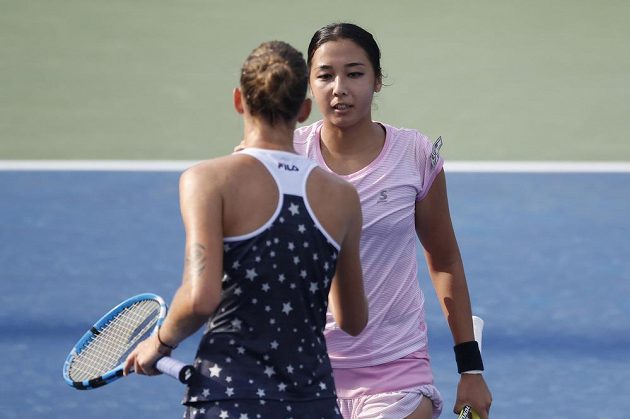 Tenistka Karolína Plíšková zvládla vstup do grandslamového US Open. Osmá nasazená v 1. kole porazila Zarinu Dijasovou z Kazachstánu 6:4 a 7:6.