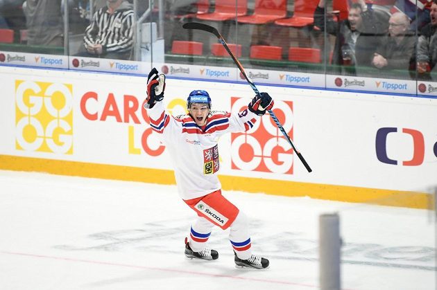 Jakub Galvas se raduje ze své první reprezentační trefy, kterou vstřelil při svém debutu v národním týmu.