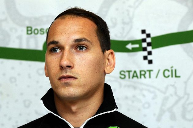 Lukáš Pešek dlouho nevěděl, zda se Velké ceny ČR v MotoGP zúčastní, nakonec však v kvalifikaci na dvacátém místě předčil i Abrahama.