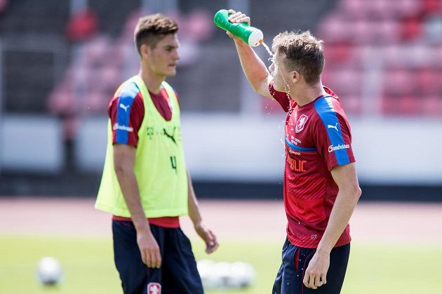 Jakub Jankto během tréninku fotbalové reprezentace před zápasy v Belgii a v Norsku.