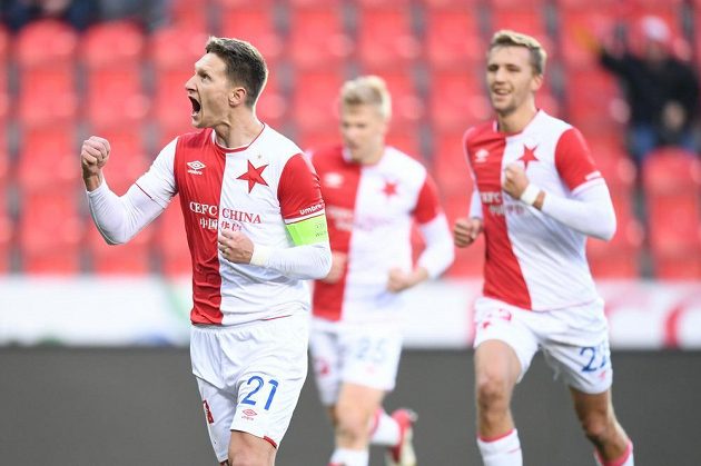 Slávista Milan Škoda jásá poté, co v 1. půli čtvrtfinálového duelu MOL Cupu proti Liberci otevřel skóre z penalty.