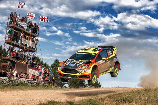 Martin Prokop s Fiestou WRC během závodu mistrovství světa.