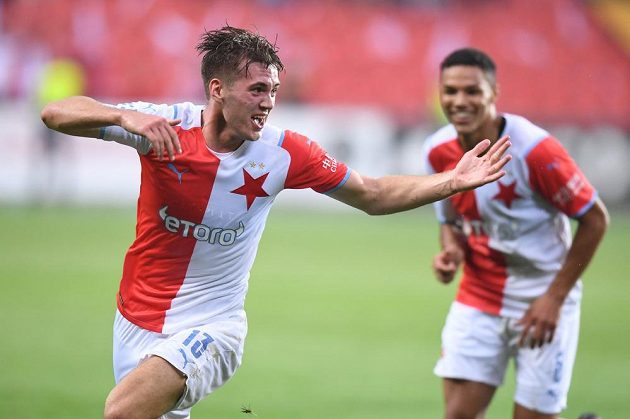 Sedmnáctiletý slávistický talent Daniel Samek slaví gól v utkání nejvyšší soutěže.