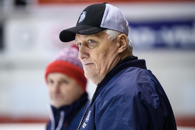 Trenér Miloš Říha během tréninku hokejové reprezentace před turnajem Beijer Hockey Games.