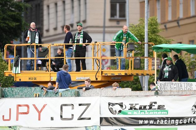 Fanoušci Bohemians 1905 našli způsob, jak sledovat fotbalové derby se Spartou.