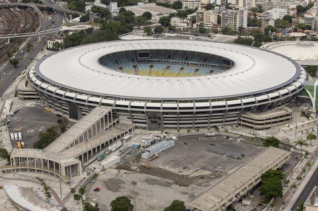 Stadión Maracaná v Rio de Janeiru je největším v Brazílii a hostí finálový zápas.