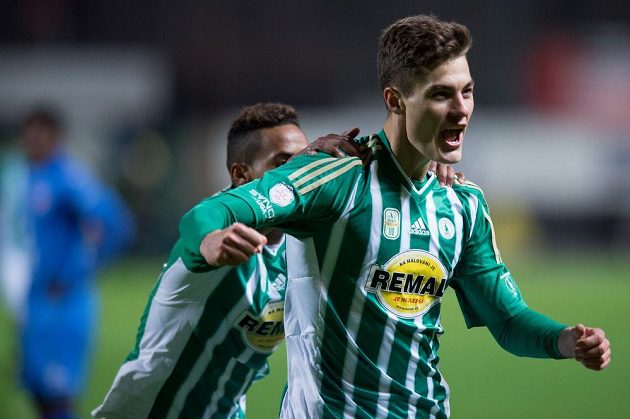 Útočník Patrik Schick z Bohemians Praha 1905 se raduje z gólu proti Baníku Ostrava.