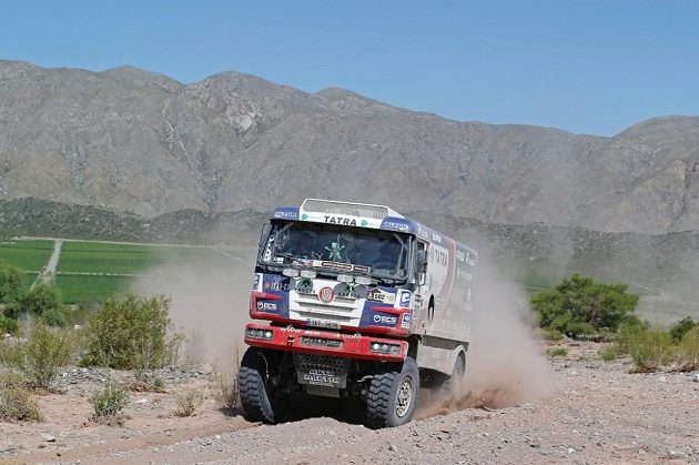 Martin Kolomý s kamiónem Tatra na trati 3. etapy Rallye Dakar.