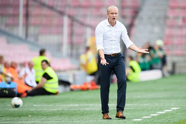 Trenér Sparty Praha Václav Jílek během utkání 3. předkola Evropské ligy s Trabzonsporem.