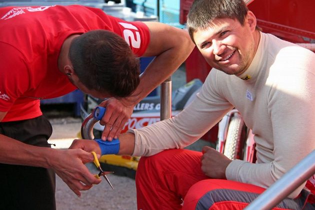 Martin Prokop se chystá na start Portugalské rallye.