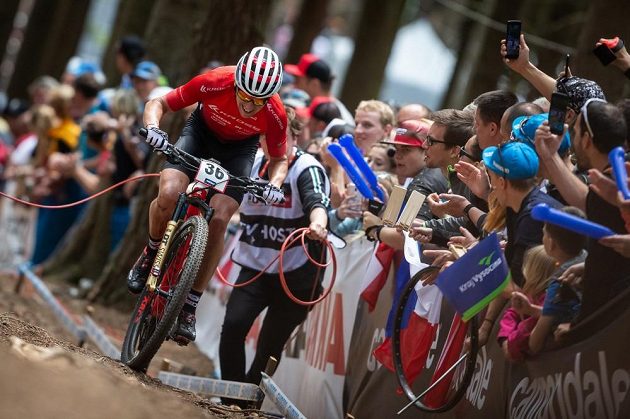 Biker Ondřej Cink při závodě světového poháru v Novém Městě na Moravě.