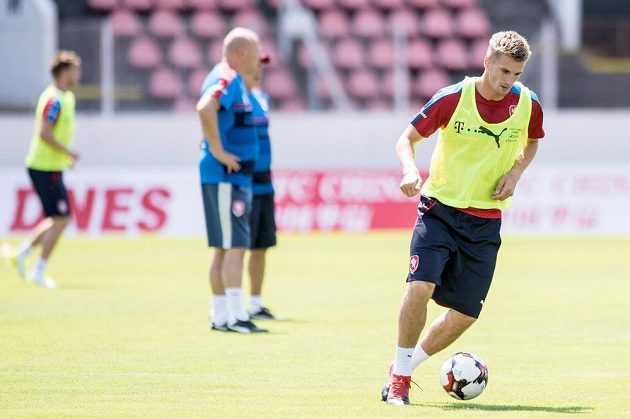 Jakub Jugas během tréninku fotbalové reprezentace před zápasy v Belgii a v Norsku.