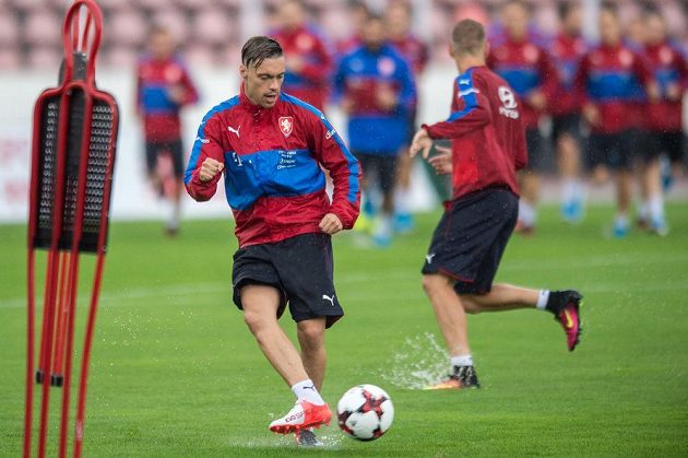 Útočník Václav Kadlec během prvního tréninku české fotbalové reprezentace před zápasy s Arménií a Sverním Irskem.