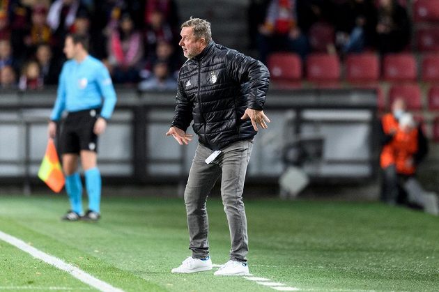 Sparta Prague coach Pavel Vrba during the match of the basic group of the European League, against Lyon.